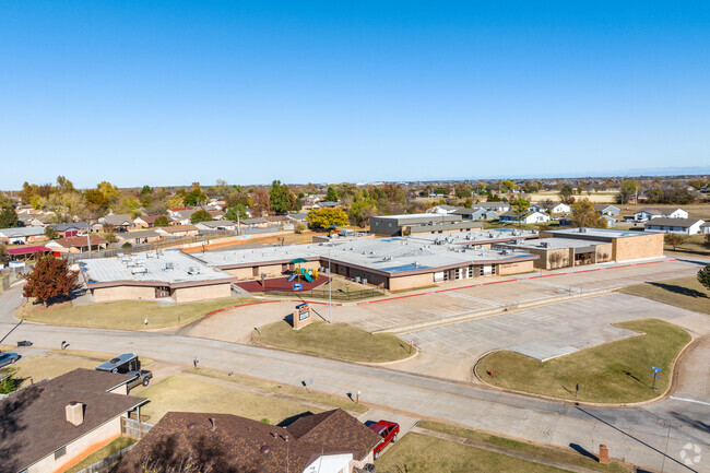 Many students can walk to Apple Creek Elementary.
