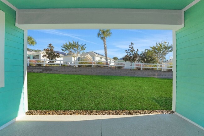 1005 Fiesta Key Cir, Lady Lake, FL 32159 - photo 7