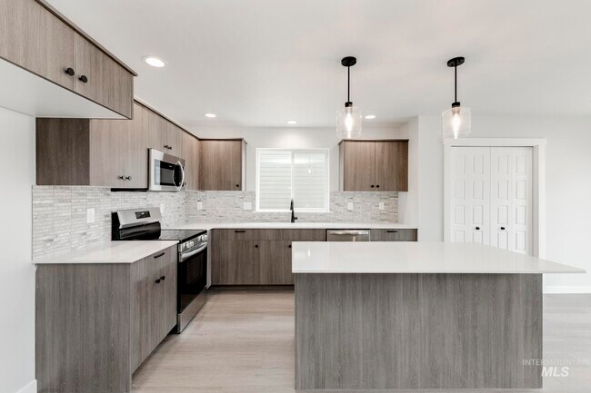 2200 N Carly Ave, Star, ID 83669 - photo 4