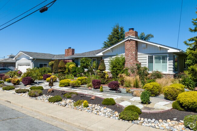 Bay-O-Vista is known for its well-maintained properties and scenic views.