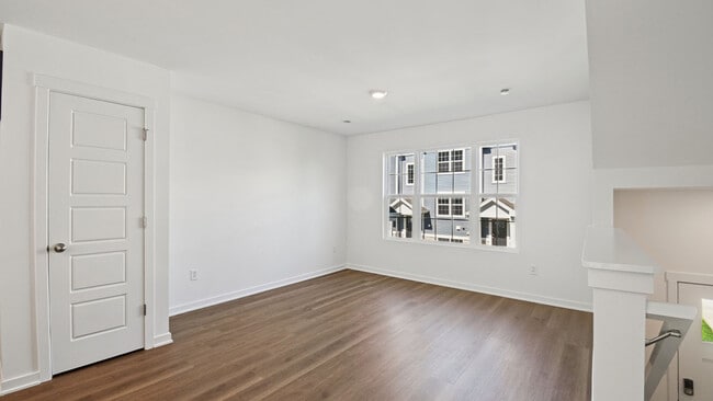 1391 Oakfield Ln, Pingree Grove, IL 60140 - photo 4