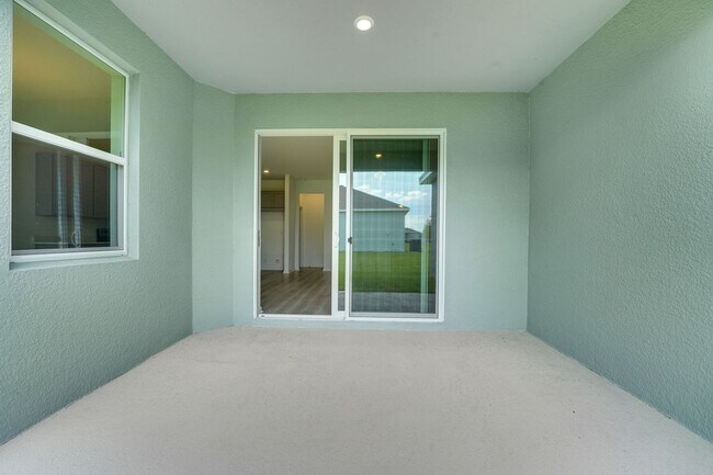 5031 Abigail Dr, Winter Haven, FL 33859 - photo 6