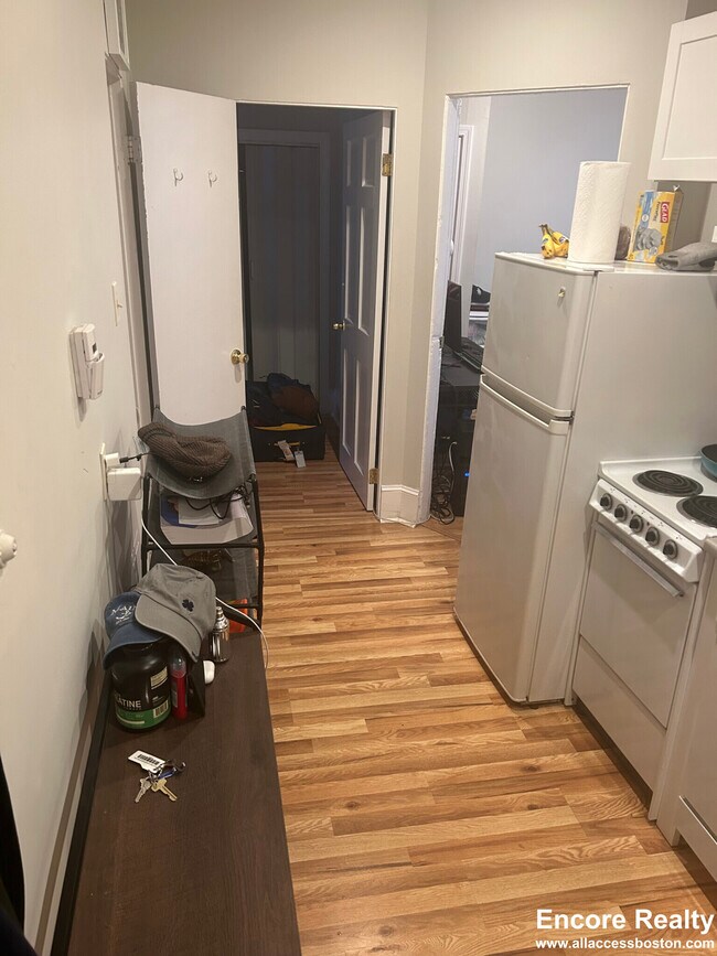 115 Salem St unit 22, Boston, MA 02113 - photo 6