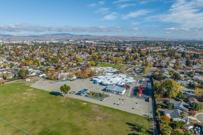 The Donlon Elementary School prepares kids for life challenges in Stoneridge, CA.