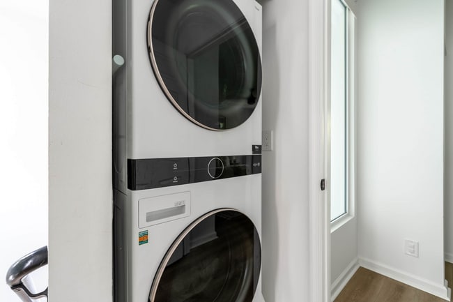 723 SE 16th Ct, Fort Lauderdale, FL 33316 - photo 7