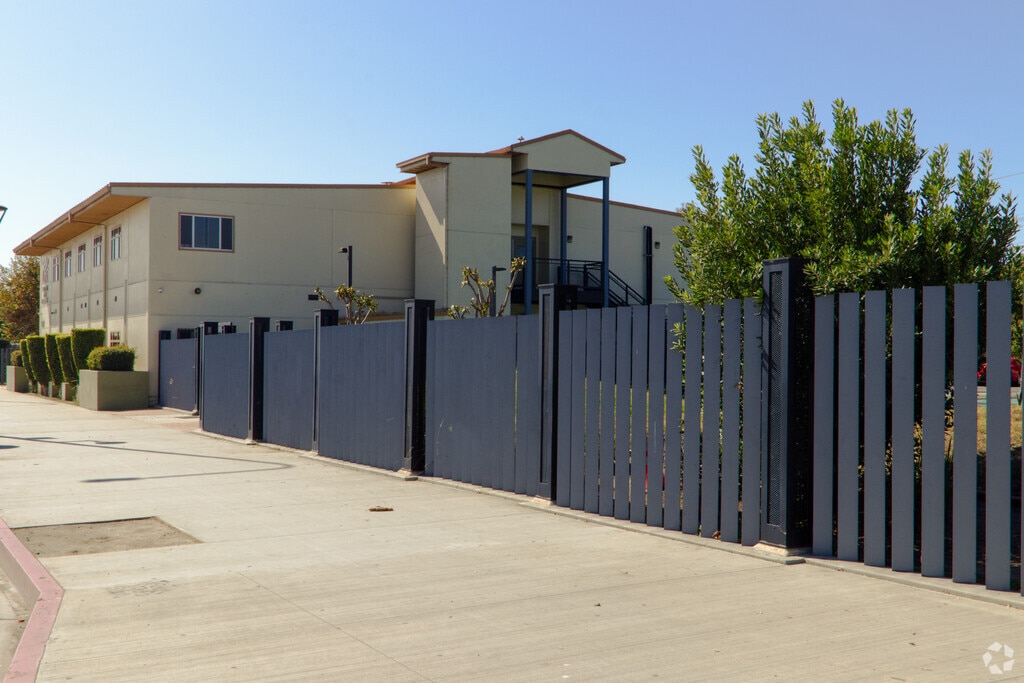 ICEF View Park Preparatory Accelerated Charter High School provides education in 
Hyde Park.