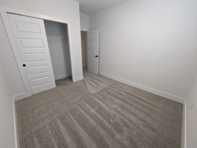 534 Sun Chaser Dr, Nokomis, FL 34275 - photo 3