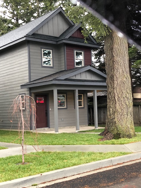 1109 Spruce St, Sandpoint, ID 83864
