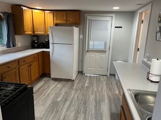 14 1st St Unit B, Glens Falls, NY 12801