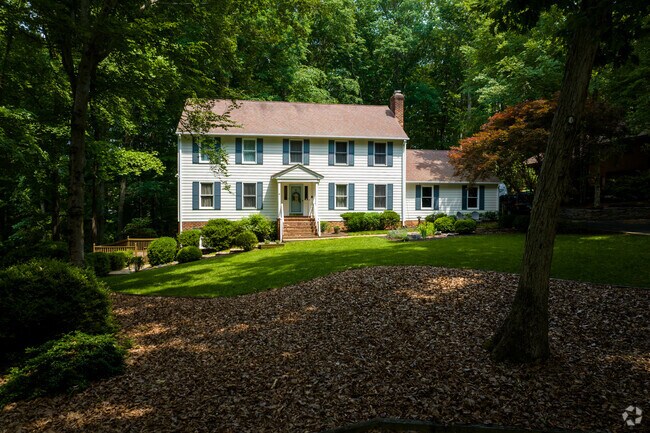 Find that perfect hideaway home in the woods of Robius.