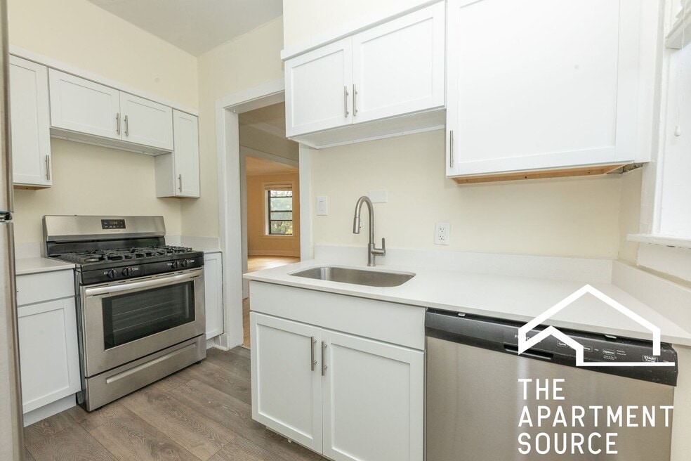 209 Kedzie St unit 3A, Evanston, IL 60202 - photo 1