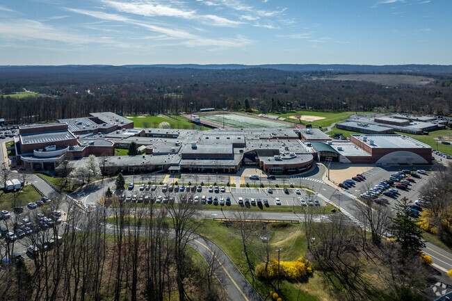 Ridge High School has 1,731 Bernards Township area students in grades 9-12 .