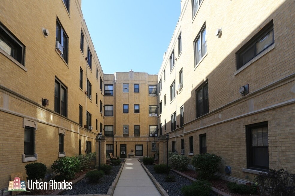 2844 N Orchard St unit A09C, Chicago, IL 60657 - photo 1