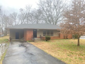 1527 Stonewall Blvd, Murfreesboro, TN 37130