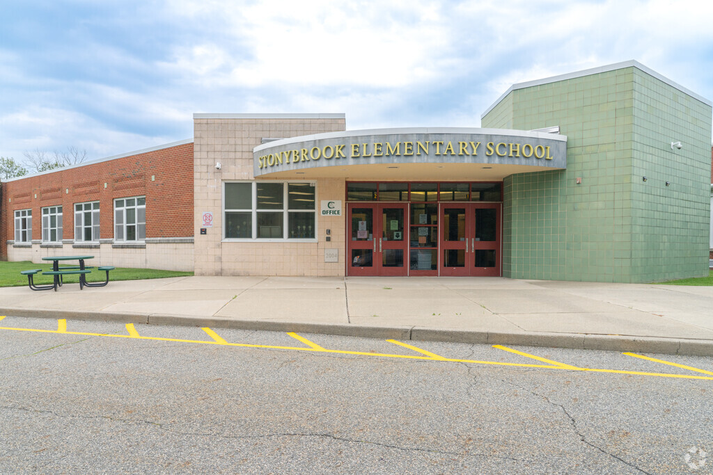 Stonybrook Elementary School provides education to the little residents of Morris County