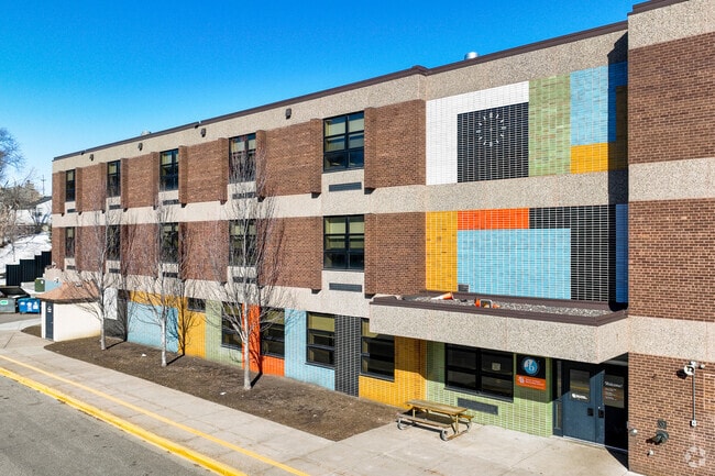 Exterior of Susan Lindgren Elementary School