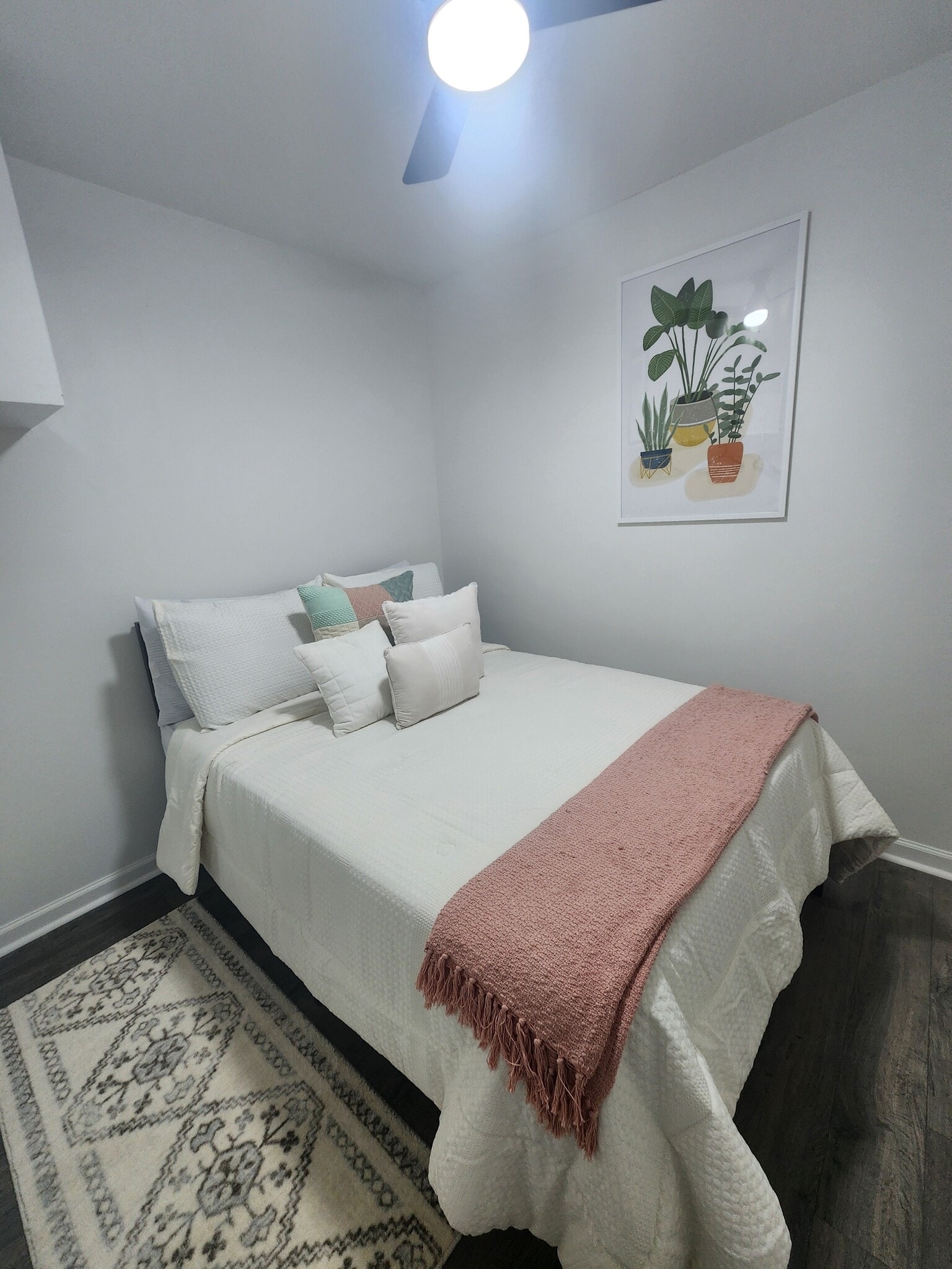 West Grant St Apartments