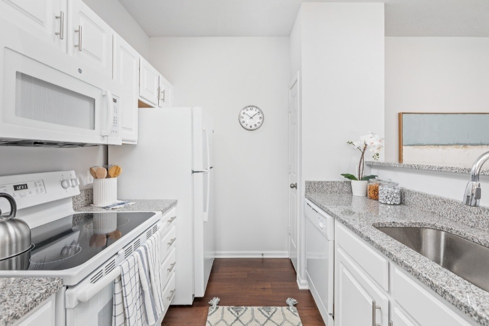 Murphy's Landing, Indianapolis, IN 46217 - photo 1