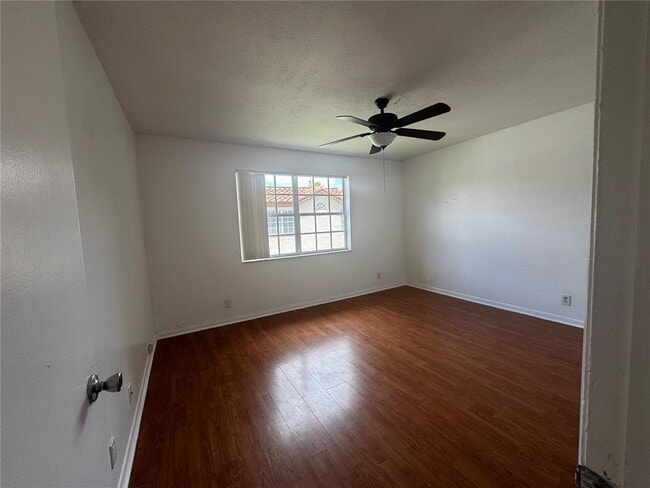 334 SW 86th Ave unit 206, Pembroke Pines, FL 33025 - photo 7