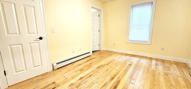 33 Intervale Ave unit 1, Burlington, VT 05401 - photo 5