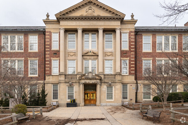 Amos A. Lawrence School in Brookline receives an overall score of A+ from niche.