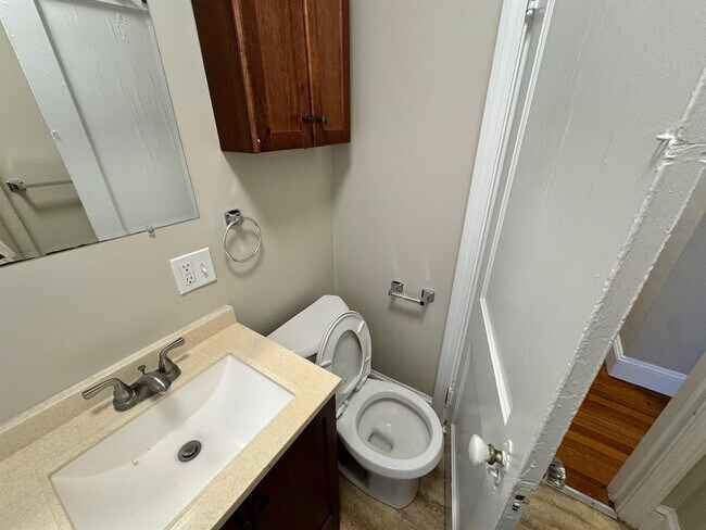 8 Cogswell Ave unit 1, Cambridge, MA 02140 - photo 7