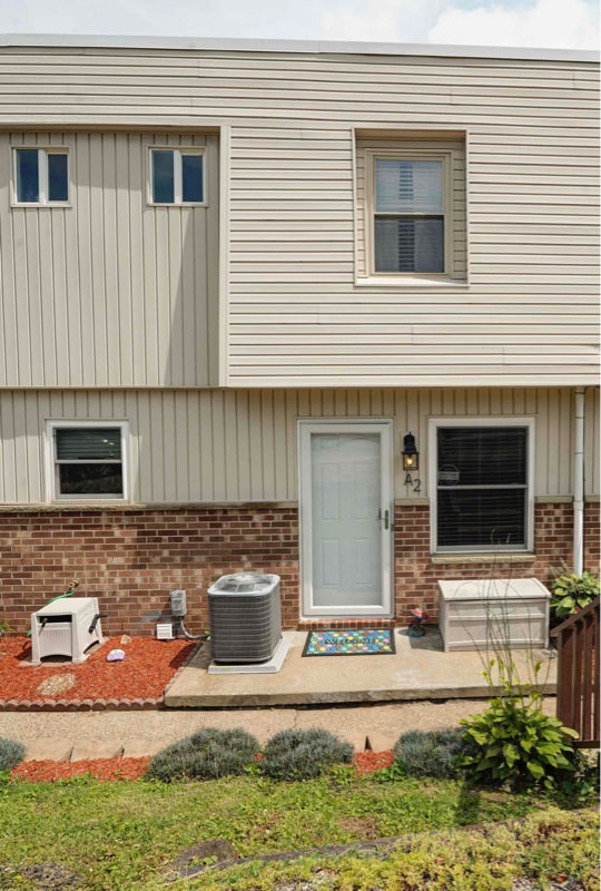 123 Oakwood Rd Unit A2, Charleston, WV 25314