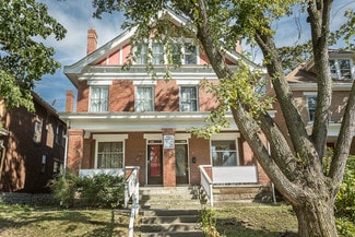 2136 Summit St, Columbus, OH 43201