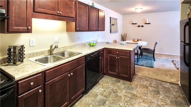 5312 Justin Ct unit 203, Virginia Beach, VA 23462 - photo 4