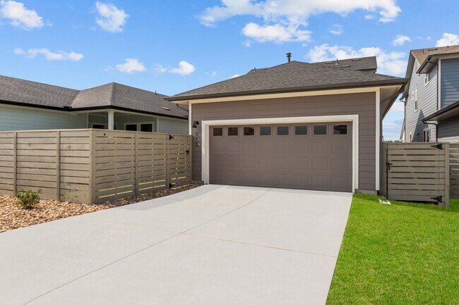 133 Gouda Dr, Bastrop, TX 78602 - photo 5