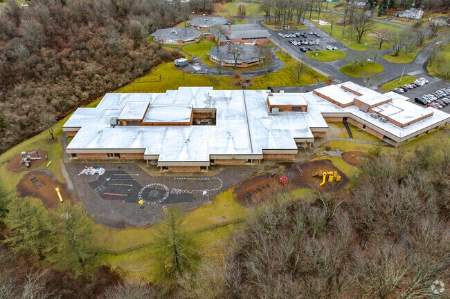 King Street Primary School at 151 S King Street in Danbury, CT.