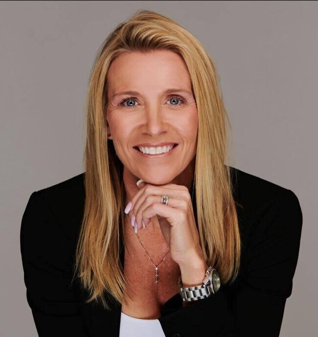 Lisa Gregory