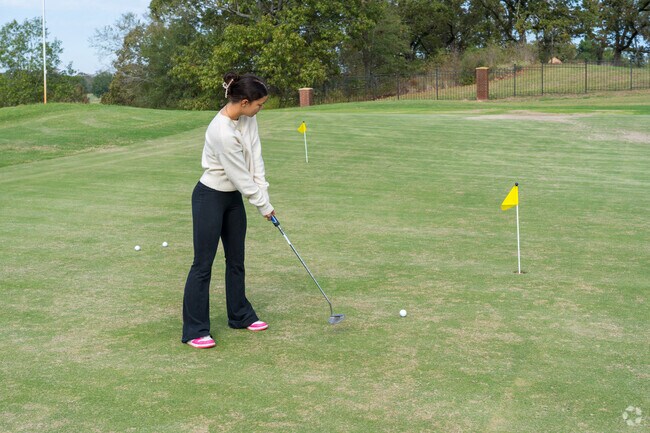 Southern Trace Country Club offers well-kept fairways and peaceful rural views for Gloster-Kickapoo residents.