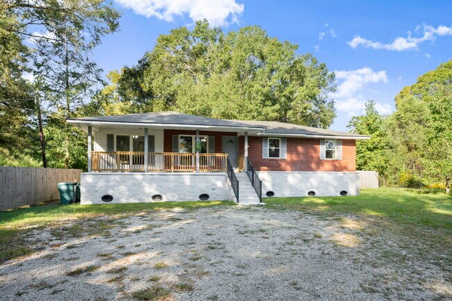 23705 Walker South Rd, Denham Springs, LA 70726 - photo 2