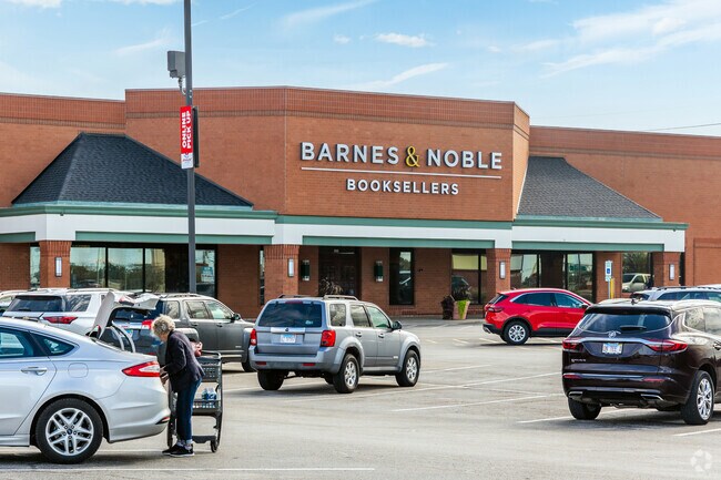West Bloomington residents can shop at the nearby Barnes & Noble.