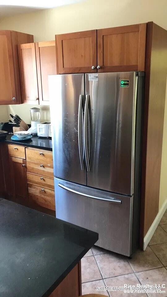 27R Albion St unit 2, Somerville, MA 02143 - photo 2