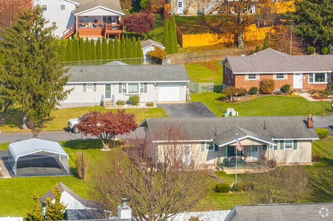 Ranch style homes are abundant in Hilldale, PA.