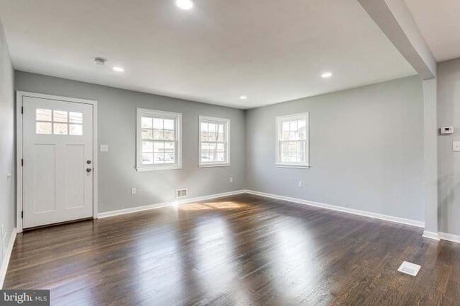 4331 Shell St, Capitol Heights, MD 20743 - photo 3