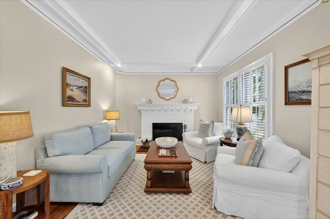 235 10th Ave N, Saint Petersburg, FL 33701 - photo 6