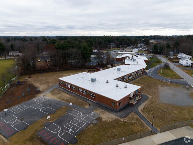 Dr. Lewis Soule school located in Salem, NH serves grades K-4.