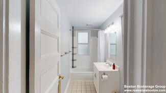 61 Crescent Ave Unit 1, Boston, MA 02125