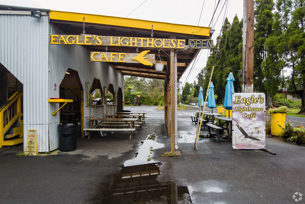Eagles Lighthouse Cafe is a local favorite.