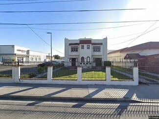 2500 N Wilmington Ave, Compton, CA 90222