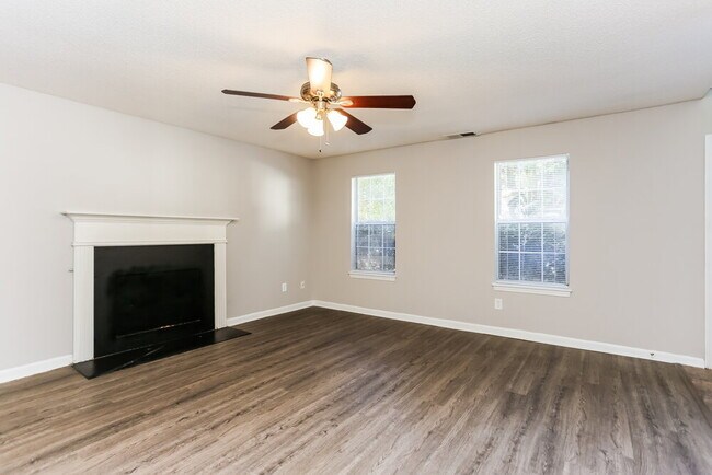 3610 Salem Hills Dr, Lithonia, GA 30038 - photo 4