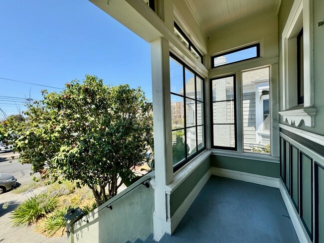 1910 Union St unit A, Alameda, CA 94501 - photo 5