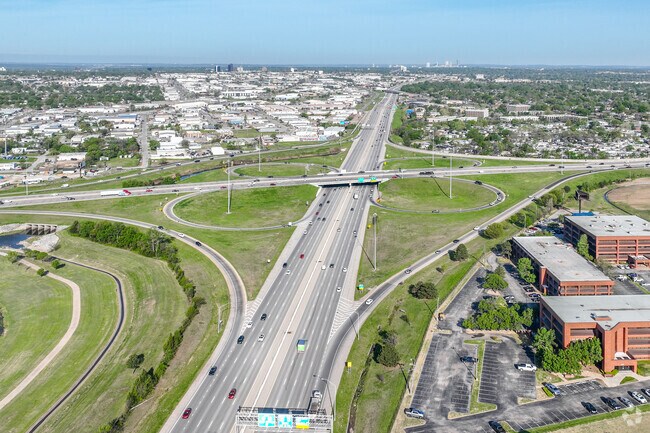 Meadows is a perfect commuter neighborhood with easy access to 169 and US-51.