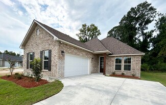18721 Corlis Green Dr, Zachary, LA 70791