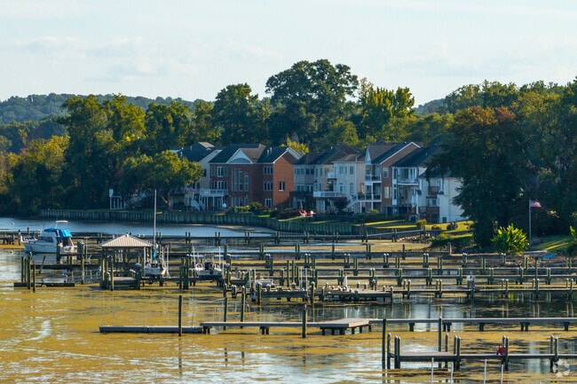 Large waterfront homes with private docks along Occoquan Bay are a staple of Marumsco Woods.