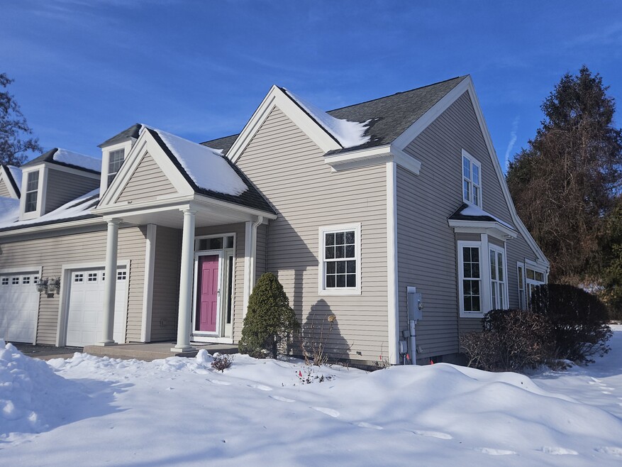 359 Main St, Easthampton, MA 01027 - photo 1