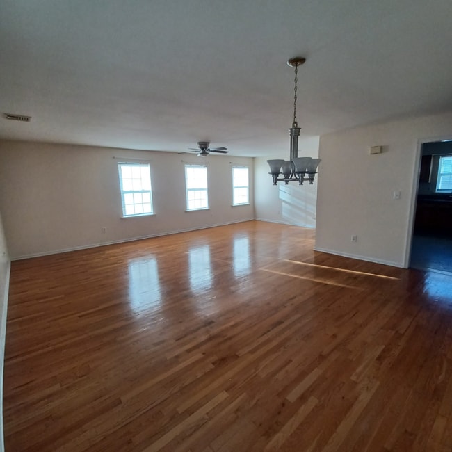 1013 Walnut St unit 1, Roselle, NJ 07203 - photo 3